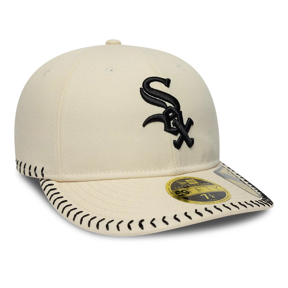 Chicago White Sox MLB Baseball Stitch Cream Retro Crown New Era 59FIFTY Fitted Cap, three-quarter view showing the black embroidered logo on the front panel, cream visor with black baseball stitch detail, and gold 59FIFTY size sticker.