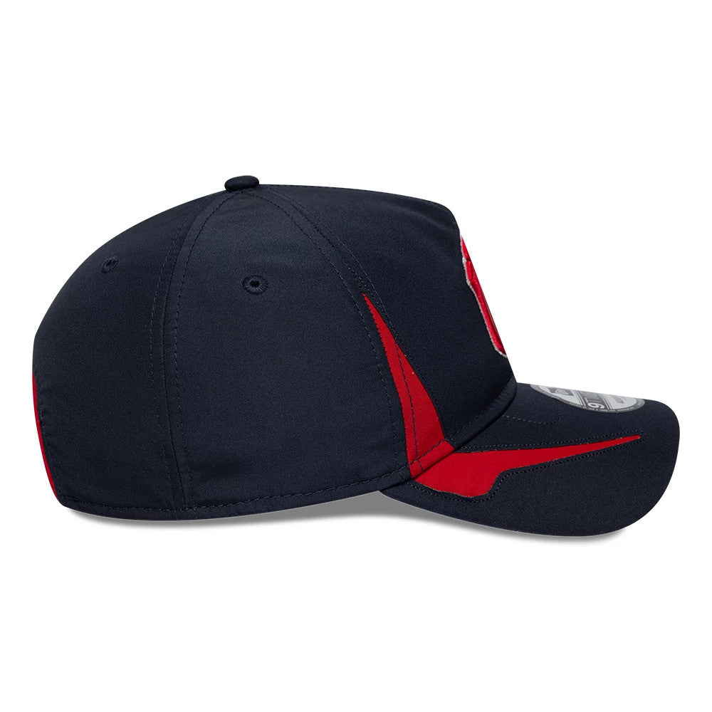 Pictured is this MLB Panel New York Yankees 9TWENTY A-Frame cap in navy. 7