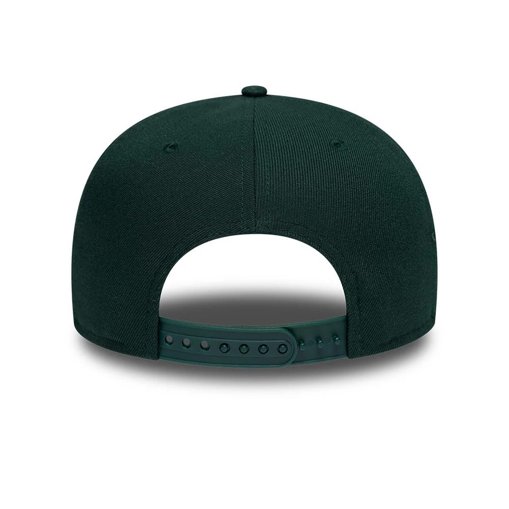 Pictured is this New Era 19TWENTY cap in dark green. 4
