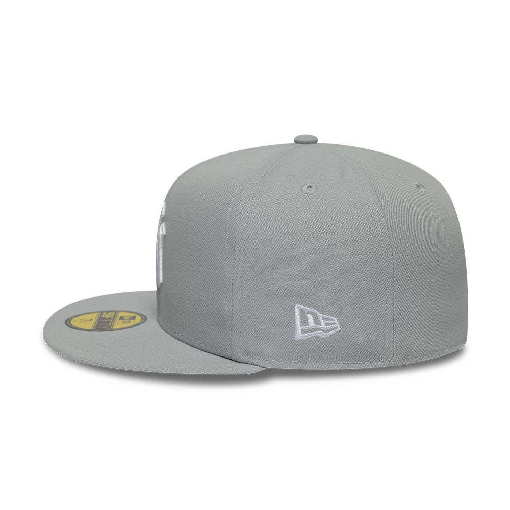Pictured is this MLB Floral Outline New York Yankees 59FIFTY Fitted cap in grey. 7