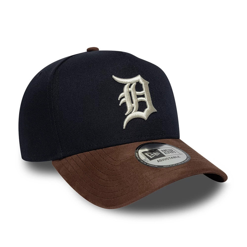 Detroit Tigers MLB Suede Visor Navy New Era 9FORTY E-Frame Adjustable Cap, three-quarter view showing the raised white embroidered D logo on the front panel, contrasted by the brown suede visor with a 9FORTY size sticker.