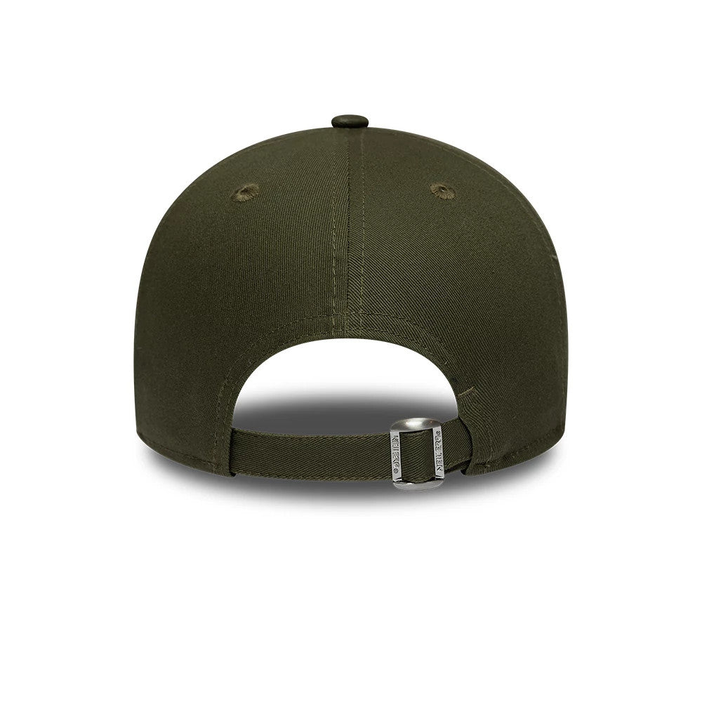 New Era Gem Patch Distress Green 9FORTY Adjustable Cap, rear view showing a green structured crown with matching eyelets and top button, and a buckle on the adjustable strap above the curved visor opening at the back.