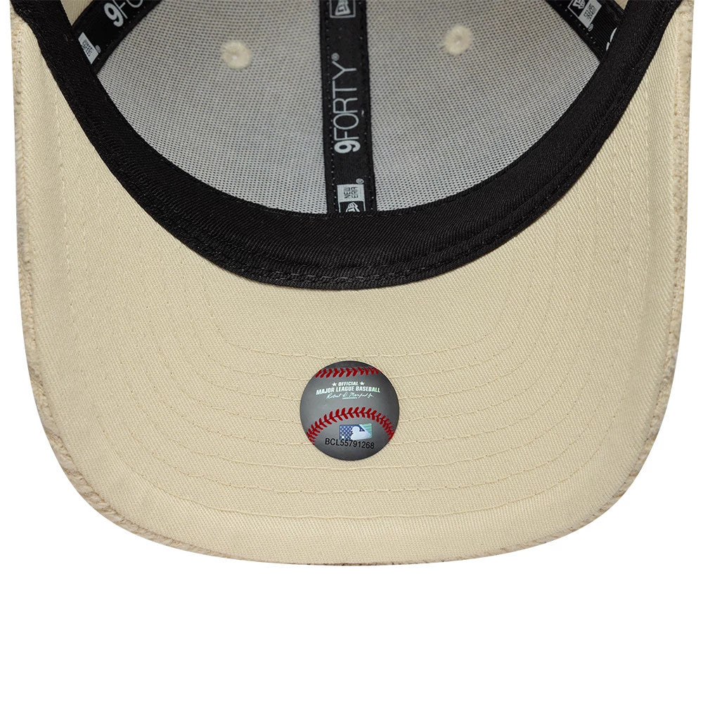 Pictured is this MLB Cord Visor New York Mets 9FORTY M-Crown cap in light beige. 5