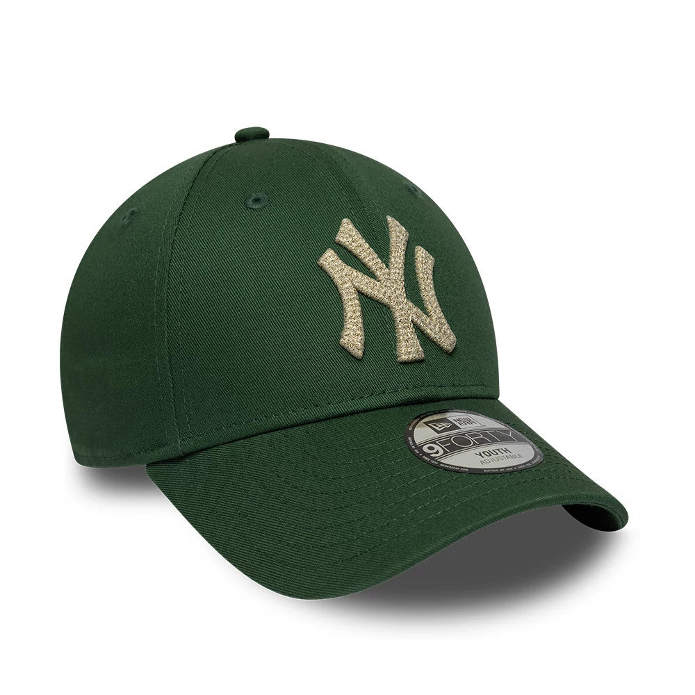 New York Yankees Youth MLB Metallic Dark Green New Era 9FORTY Adjustable Cap, three-quarter view showing a gold embroidered NY logo on the structured dark green crown, with a grey 9FORTY size sticker on the curved visor.