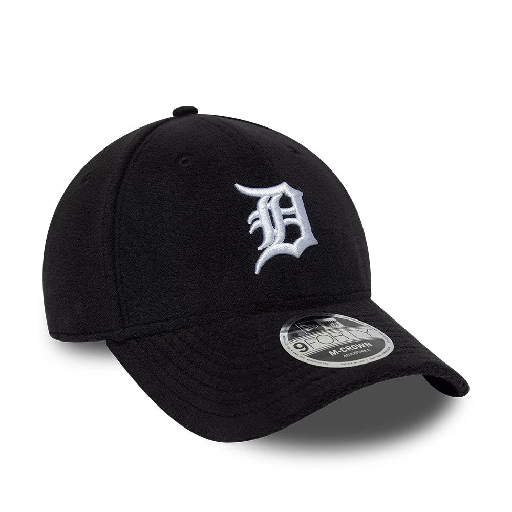 Detroit Tigers MLB Fleece Black New Era 9FORTY M-Crown Adjustable Cap, three-quarter view showing the raised embroidered white D logo on the front panel, a black curved visor, and the 9FORTY size sticker on the top of the visor.