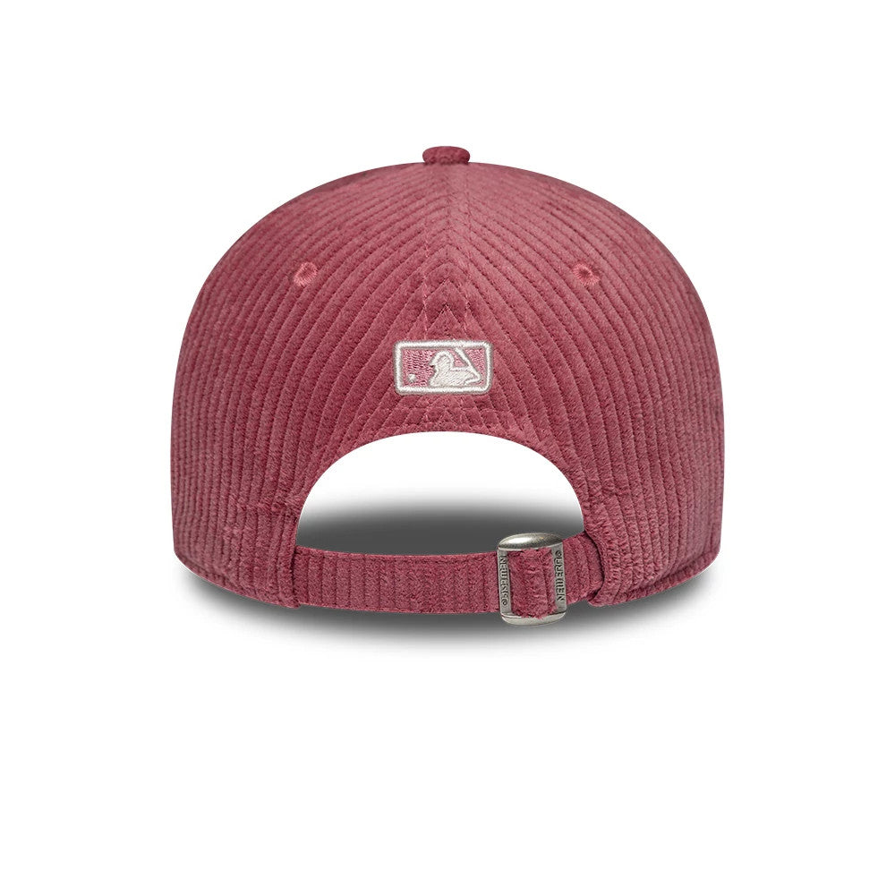 Yankees Womens MLB Chunky Cord Dark Pink New Era 9FORTY M-Crown Adjustable Cap, rear view showing the white embroidered MLB Batterman logo centred on the dark pink corduroy crown, with a curved opening and adjustable buckle strap.