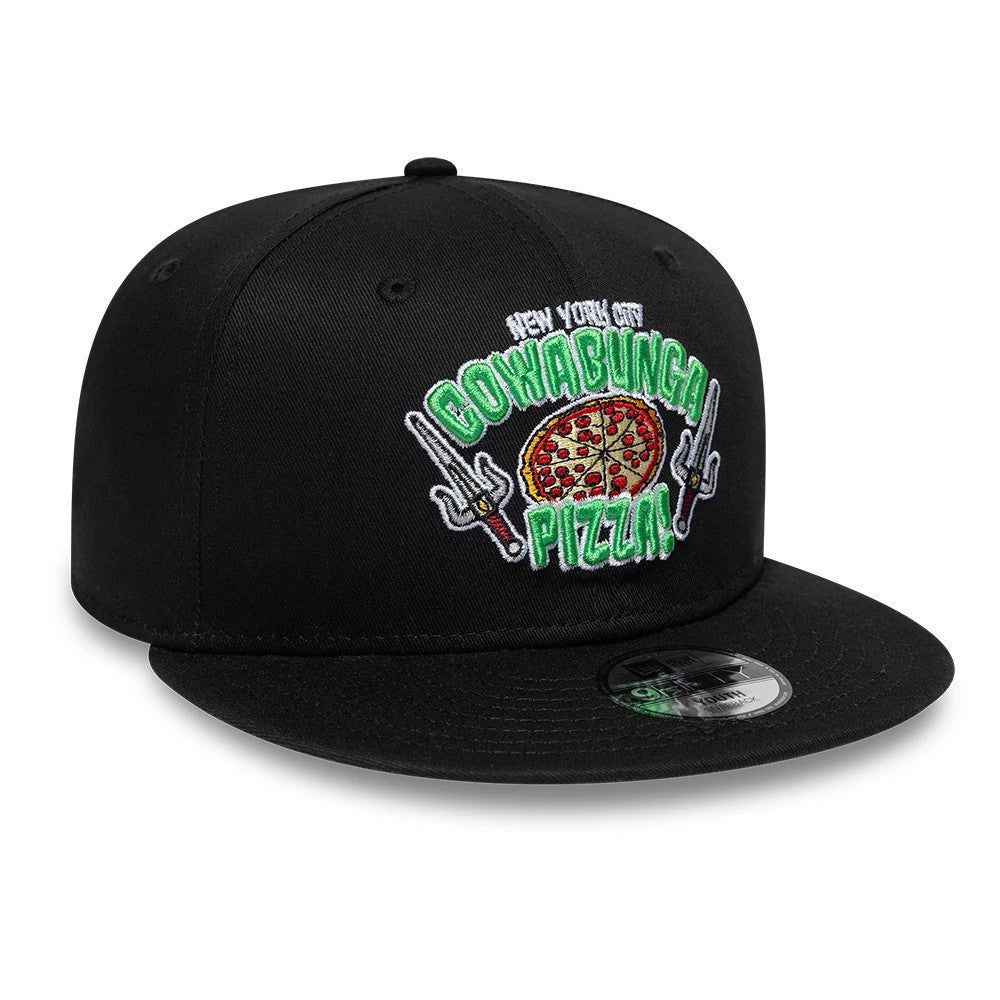 Youth Teenage Mutant Ninja Turtles Black New Era 9FIFTY Snapback Adjustable Cap, front view showing raised green and white embroidered Cowabunga Pizza lettering with a pizza graphic and sais, on a structured black crown with a black flat visor.