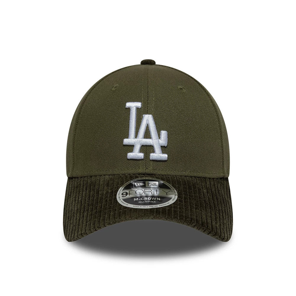 LA Dodgers MLB Cord Visor Green New Era 9FORTY M-Crown Adjustable Cap, front view showing the white raised embroidered LA logo on the structured green crown, with a ribbed corduroy green visor and a 9FORTY size sticker.