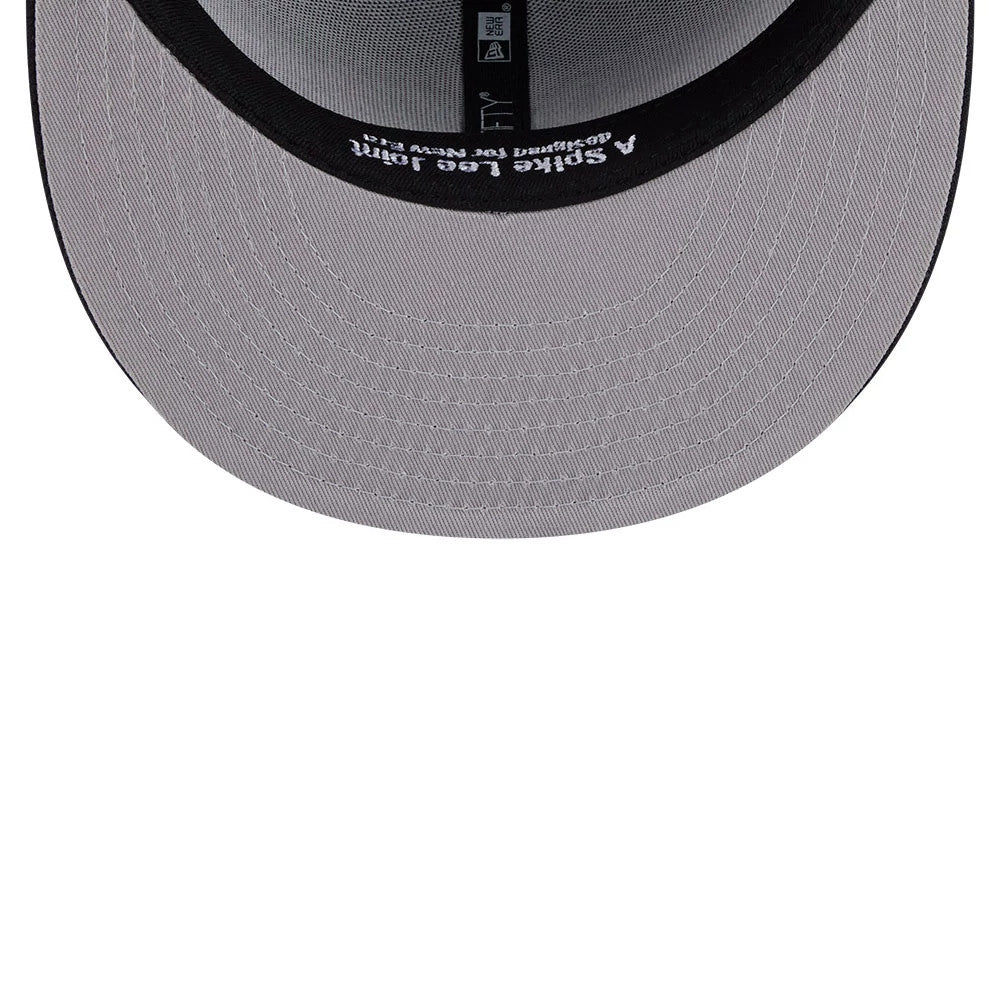 Pictured is this MLB X Spike Lee Flags New York Yankees 59FIFTY Fitted cap in navy. 2