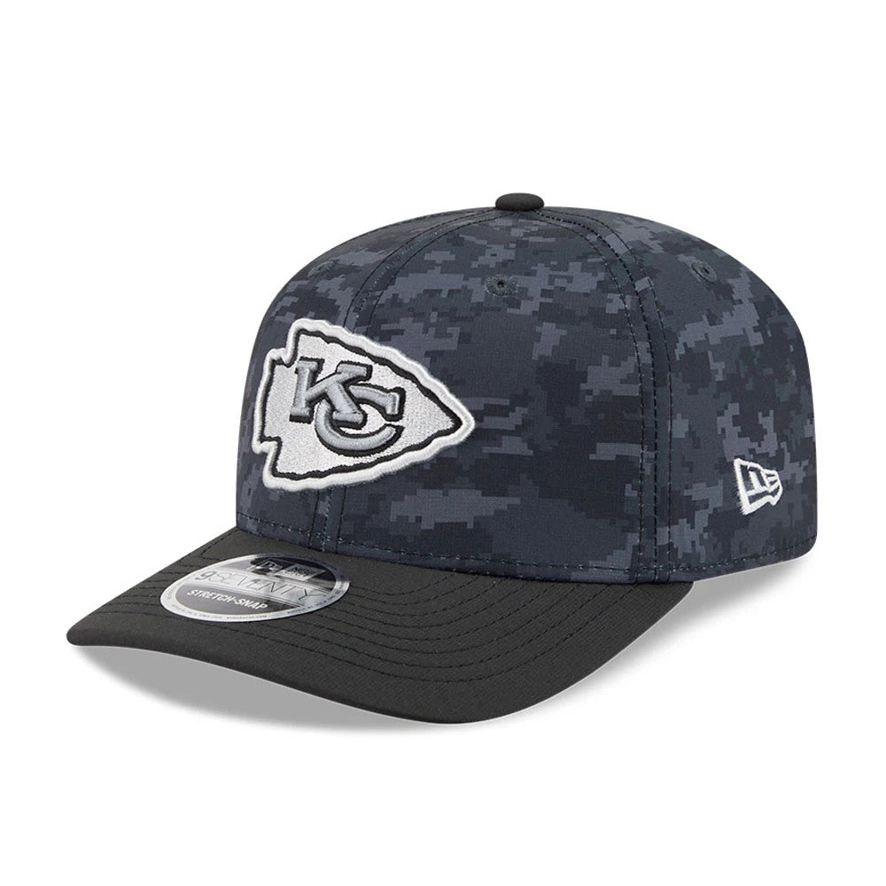 City Chiefs NFL Digi Camo & Black New Era 9SEVENTY Stretch Snap Adjustable Cap, front view showing the raised embroidered Chiefs logo on the digi camo front panels, a black curved visor, and the 9SEVENTY size sticker on the visor.
