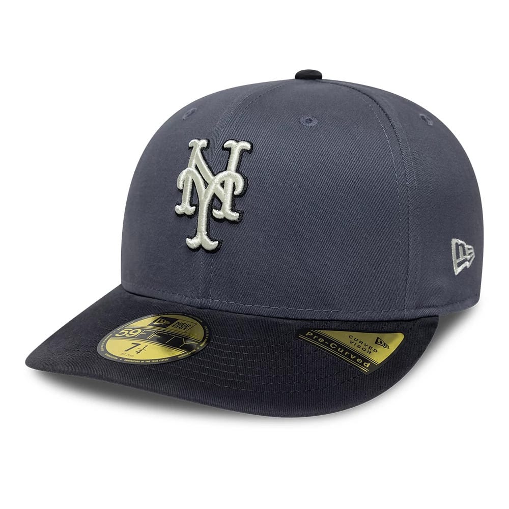 New York Mets MLB Dark Grey New Era 59FIFTY Fitted Cap, front view showing a white embroidered NY logo on the structured dark grey crown, with a black visor featuring a gold 59FIFTY size sticker and a white New Era flag logo on the left side.