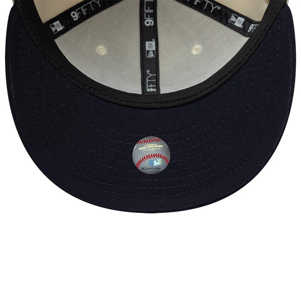 Pictured is this MLB Ombre Script Detroit Tigers 9FIFTY Snapback cap in light beige & navy. 7