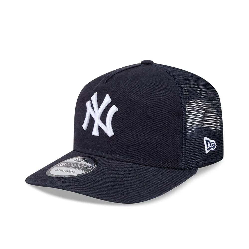 Pictured is this MLB Evergreen New York Yankees 19TWENTY cap in navy. 1