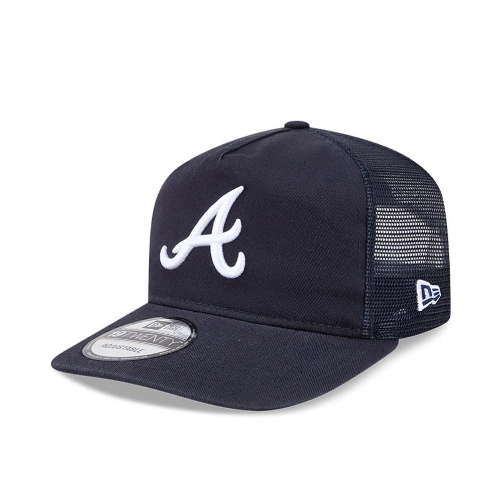 Atlanta Braves MLB Evergreen Navy New Era 19TWENTY Adjustable Cap, three-quarter view showing the white raised embroidered A logo on the front panel, with a navy visor featuring the 19TWENTY size sticker.