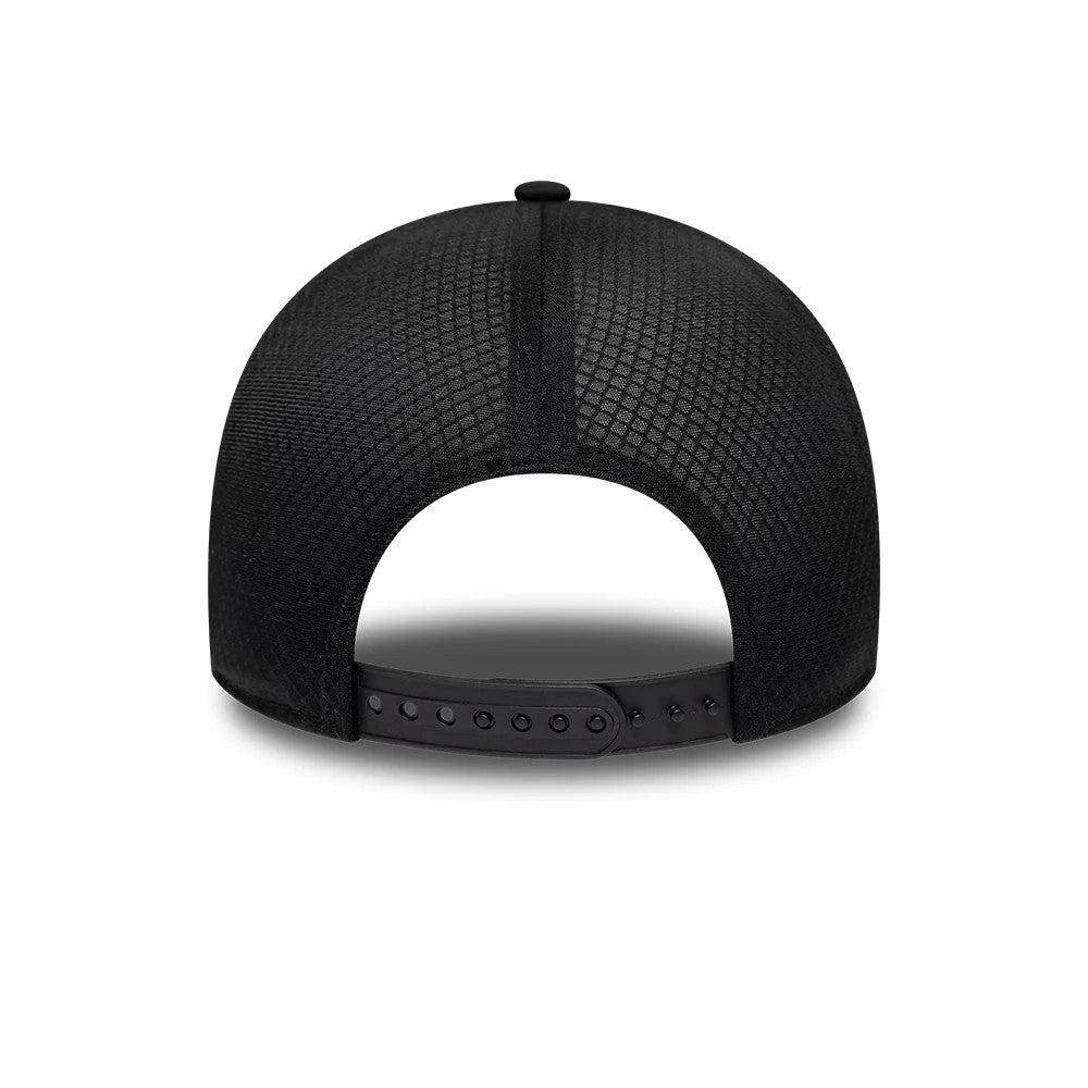 Williams Black New Era 9FORTY Apex Adjustable Cap, rear view showing the textured black mesh fabric on the back panels, with a central seam running vertically and a black plastic adjustable strap with snap buttons at the bottom edge.