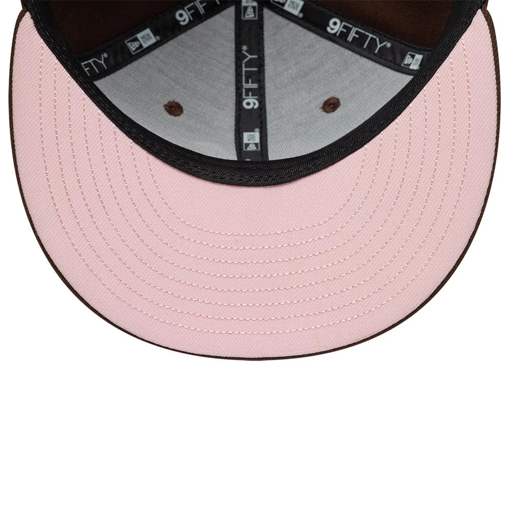 Pictured is this New Era Floral 9FIFTY Snapback cap in dark brown. 2