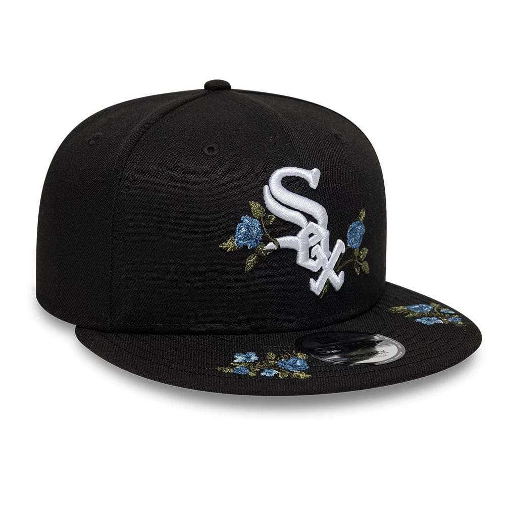 Pictured is this MLB Floral Chicago White Sox 9FIFTY Snapback cap in black. 4
