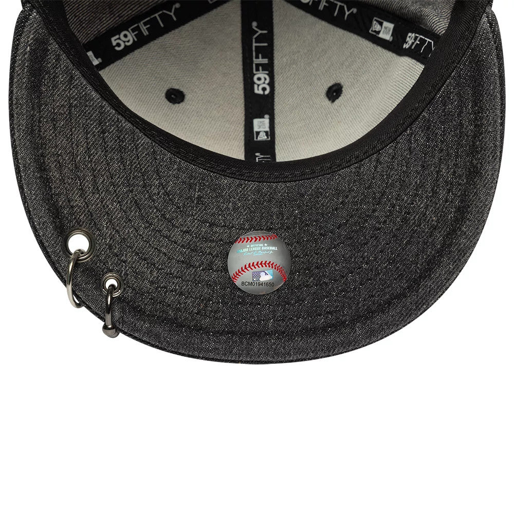 Pictured is this MLB Hardware Chicago White Sox 59FIFTY Fitted cap in black. 7