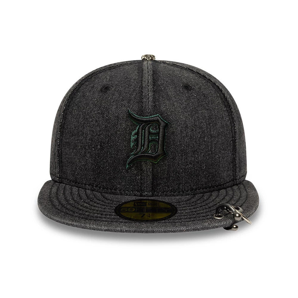 Pictured is this MLB Hardware Detroit Tigers 59FIFTY Fitted cap in black. 2