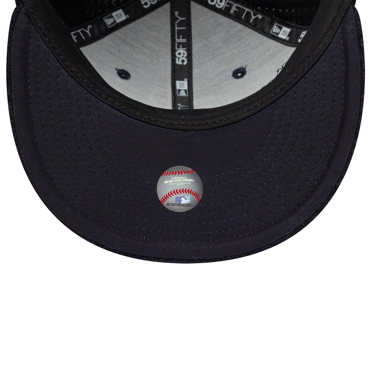 Pictured is this MLB Knitted LA Dodgers 59FIFTY Fitted cap in navy. 7