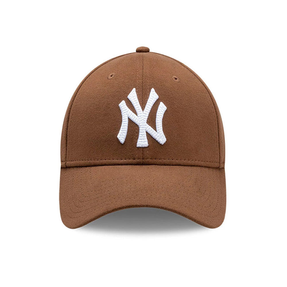 Pictured is this MLB Melton New York Yankees 39THIRTY Stretch Fit cap in brown. 2
