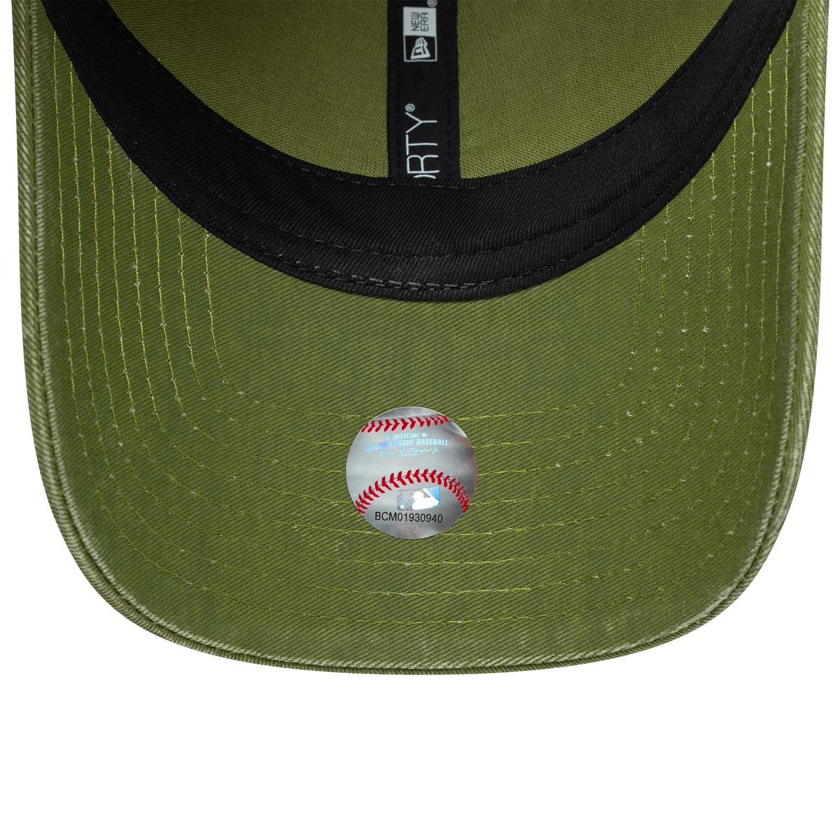 Pictured is this MLB Ombre New York Yankees 9FORTY cap in green. 7