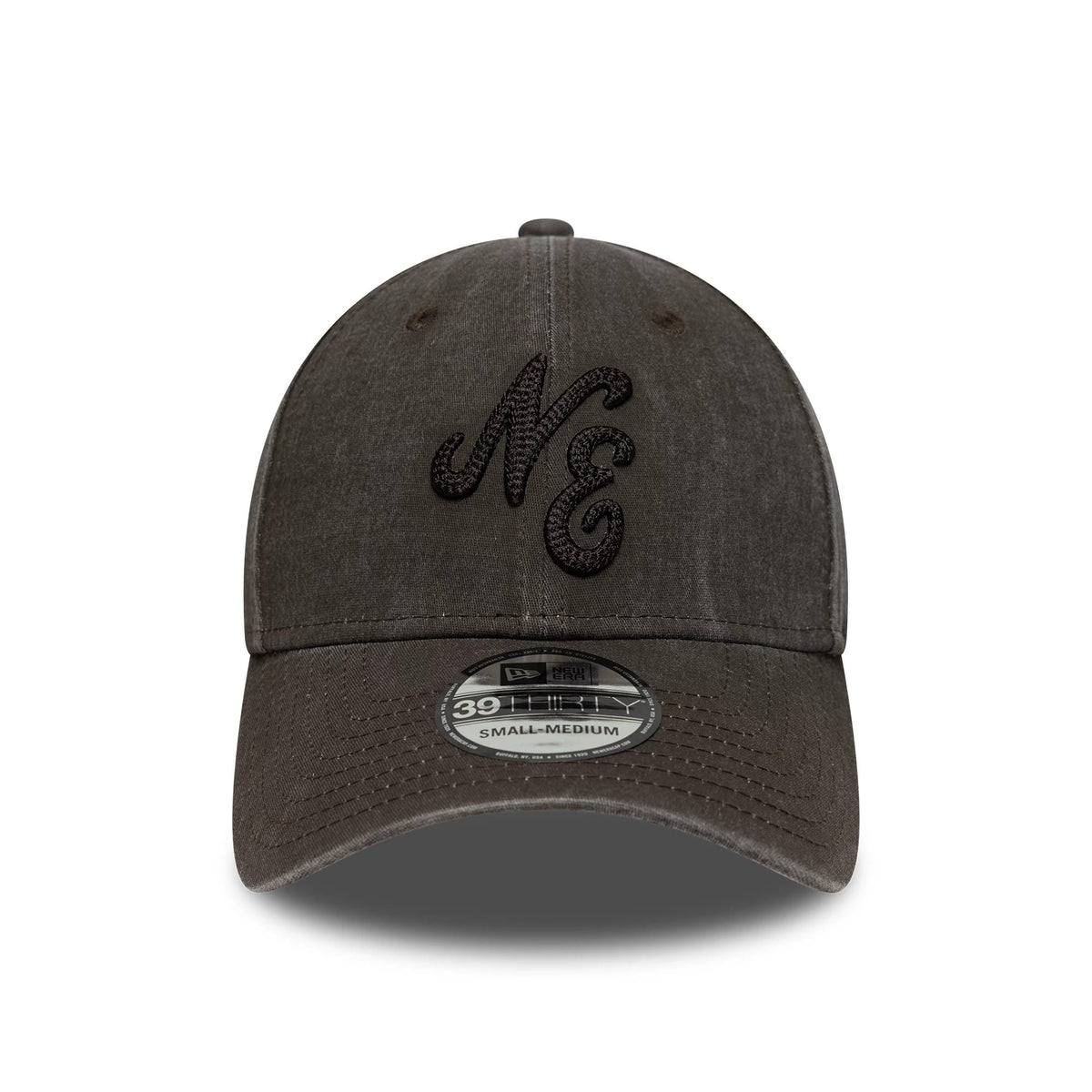 Pictured is this New Era Ombre 39THIRTY Stretch Fit cap in dark brown. 2