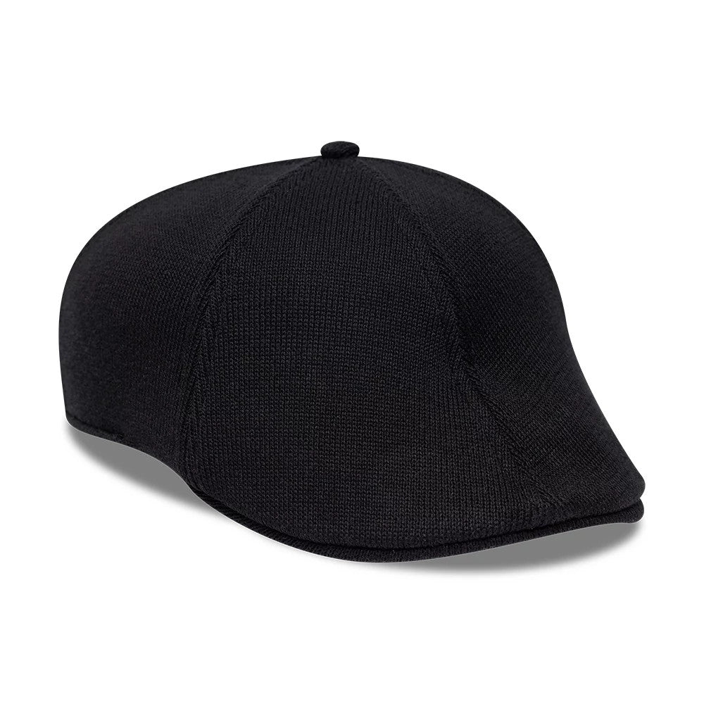 New Era New York Yankees MLB Knitted Black Duckbill Cap, side view showing the knitted texture of the black fabric, with a structured rounded crown and a distinct duckbill visor creating a streamlined silhouette.