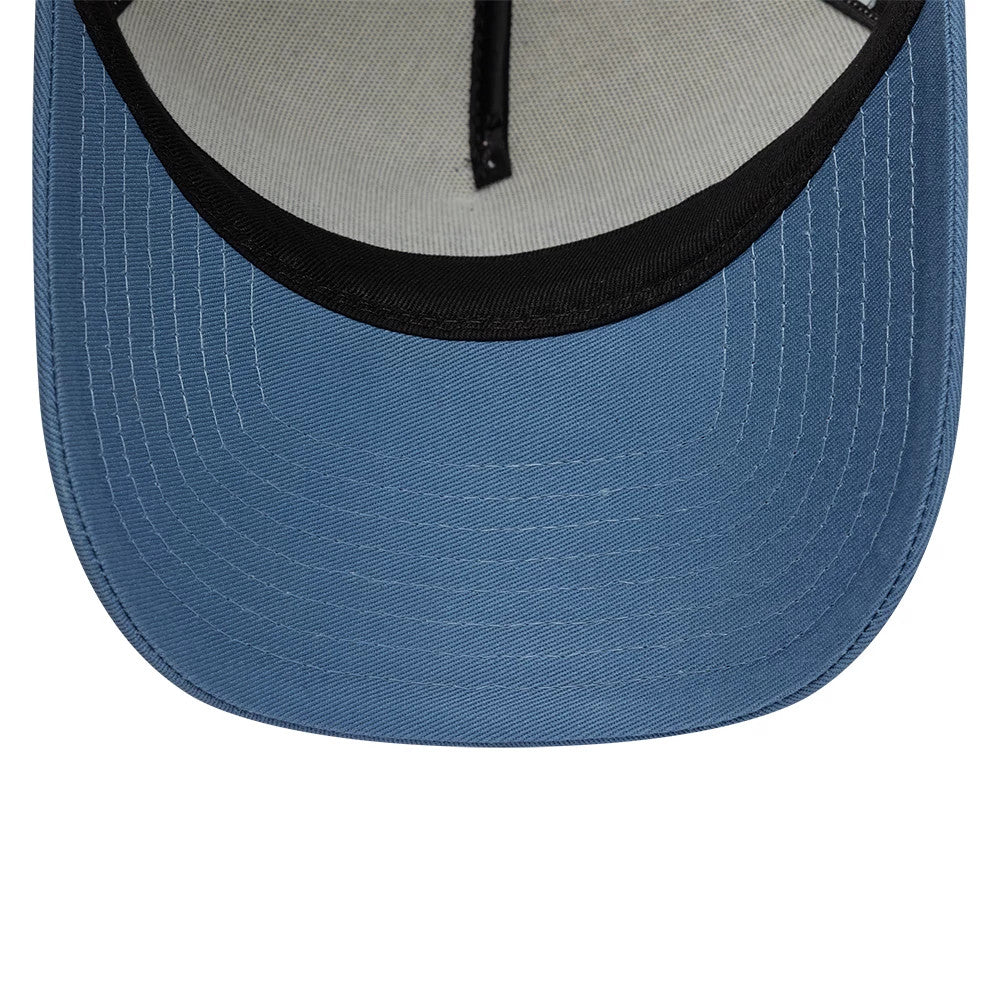 Pictured is this Carlos Sainz Team Fifty5 Contrast Visor 9FORTY A-Frame cap in cream. 5