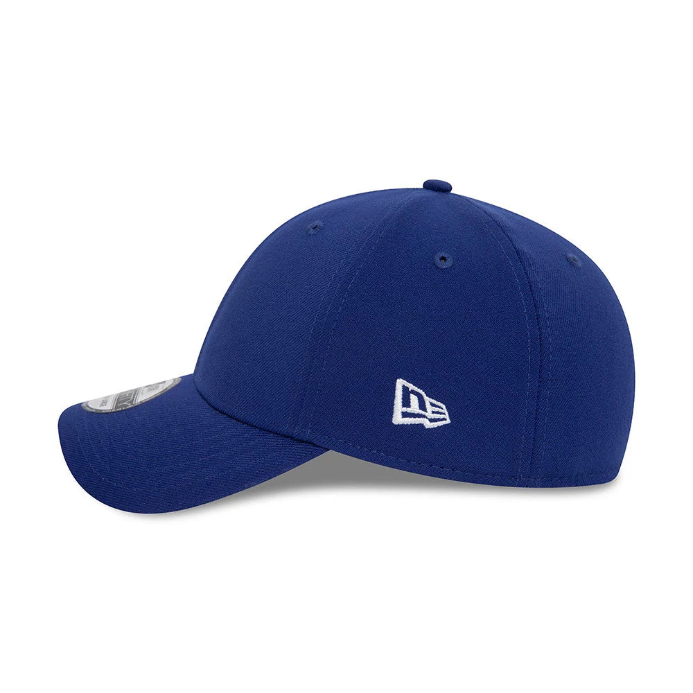 This is a New Era Dark Blue 39THIRTY Stretch Fit Cap 4