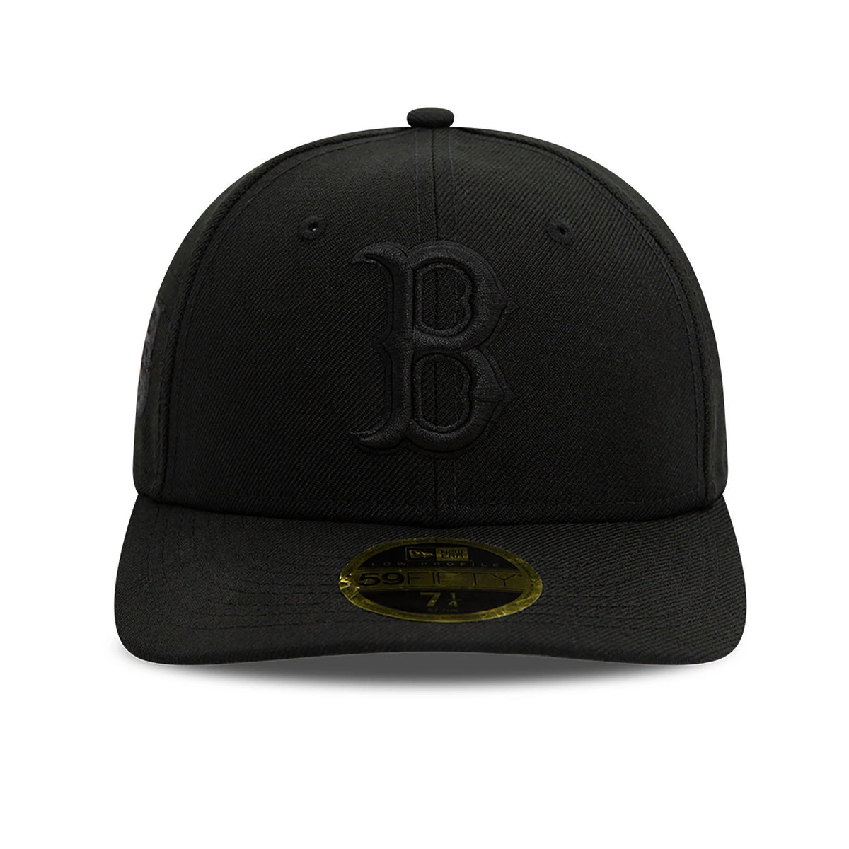 Boston Red Sox MLB Black Low Profile New Era 59FIFTY Fitted Cap, front view showing the raised black embroidered B logo on the structured black crown, with a matching black visor and a gold 59FIFTY size sticker on the visor.