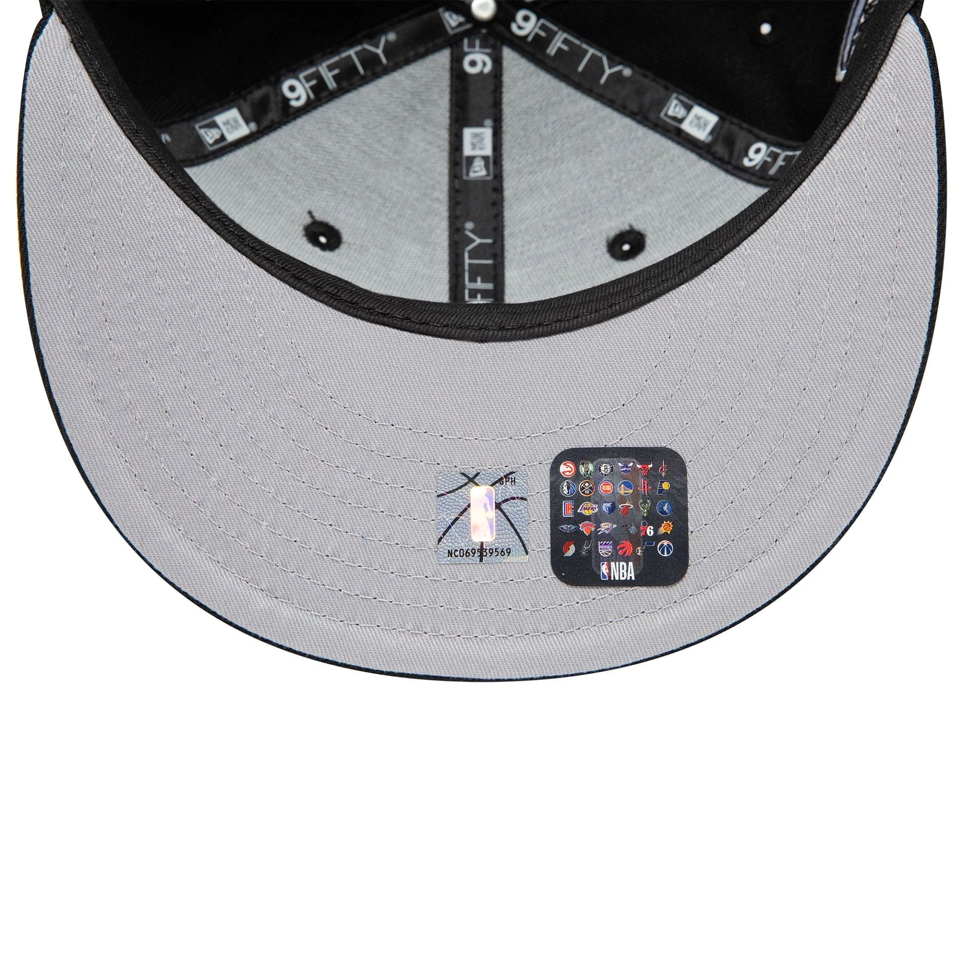 Pictured is this New York Knicks NBA Black 9FIFTY Snapback Adjustable cap. 2
