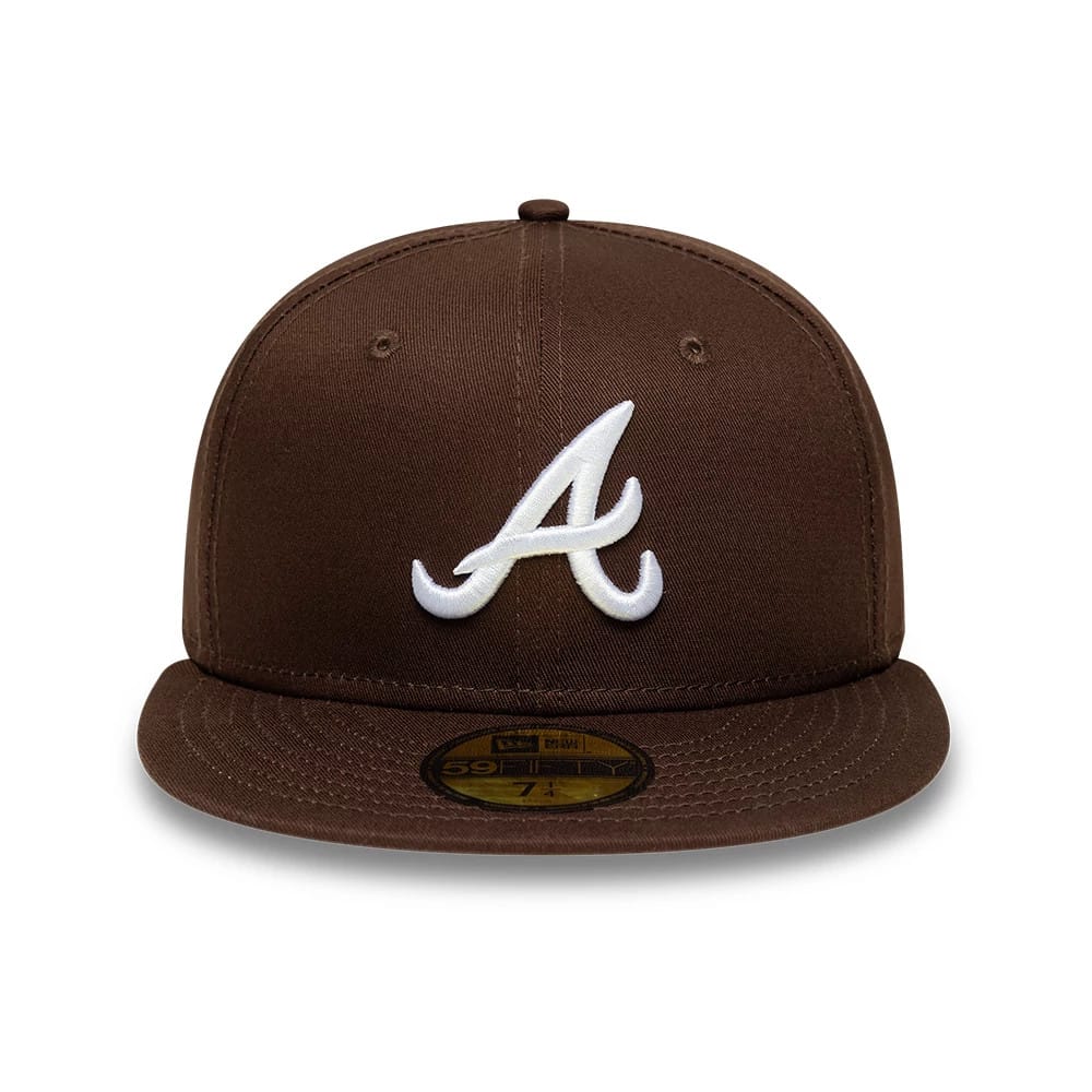 Atlanta Braves MLB Dark Brown New Era 59FIFTY Fitted Cap, front view showing the raised white embroidered A logo on the structured dark brown crown, with a flat visor and a gold 59FIFTY size sticker on the visor.