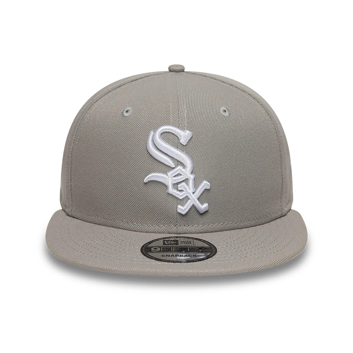 Chicago White Sox Essential Pack Grey New Era 9FIFTY Snapback Adjustable Cap, front view showing the white raised embroidered logo on the structured grey crown, with a flat matching grey visor and a 9FIFTY size sticker on the visor.