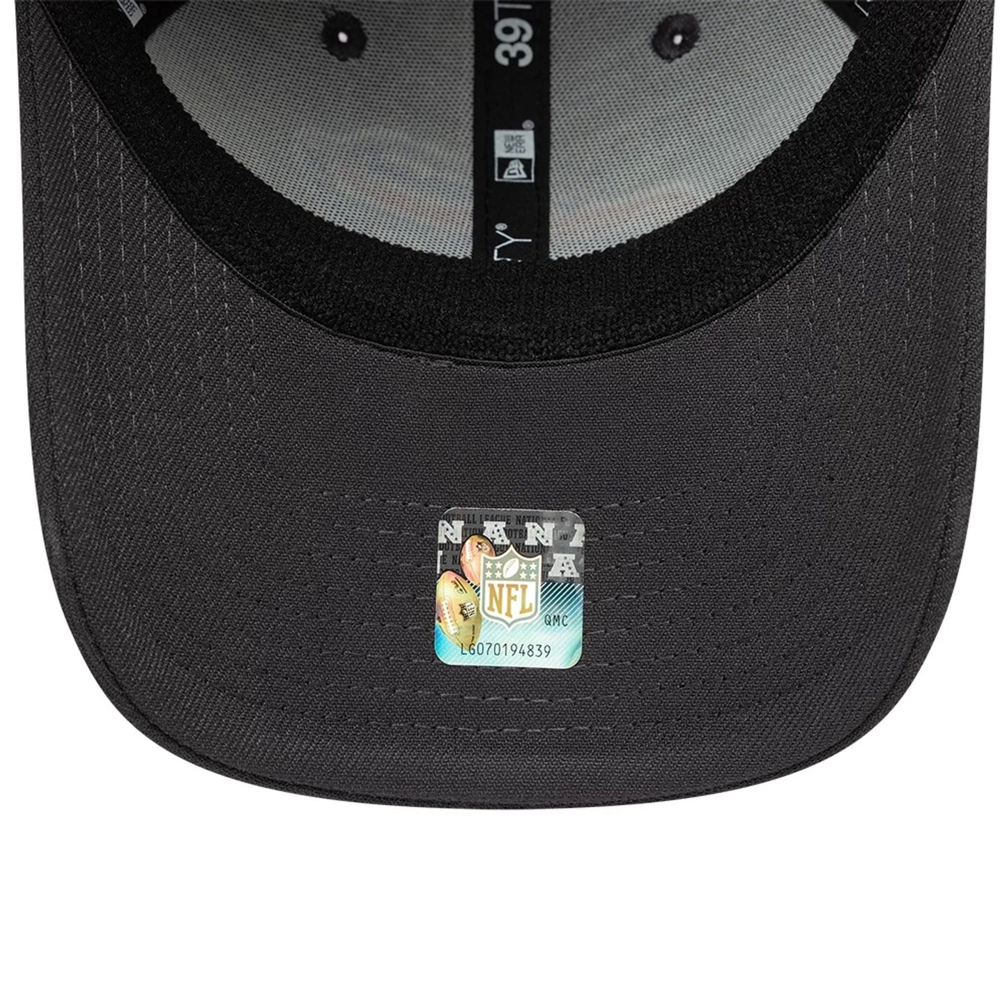 This is a Buffalo Bills NFL Grey 39THIRTY Stretch Fit Cap 7