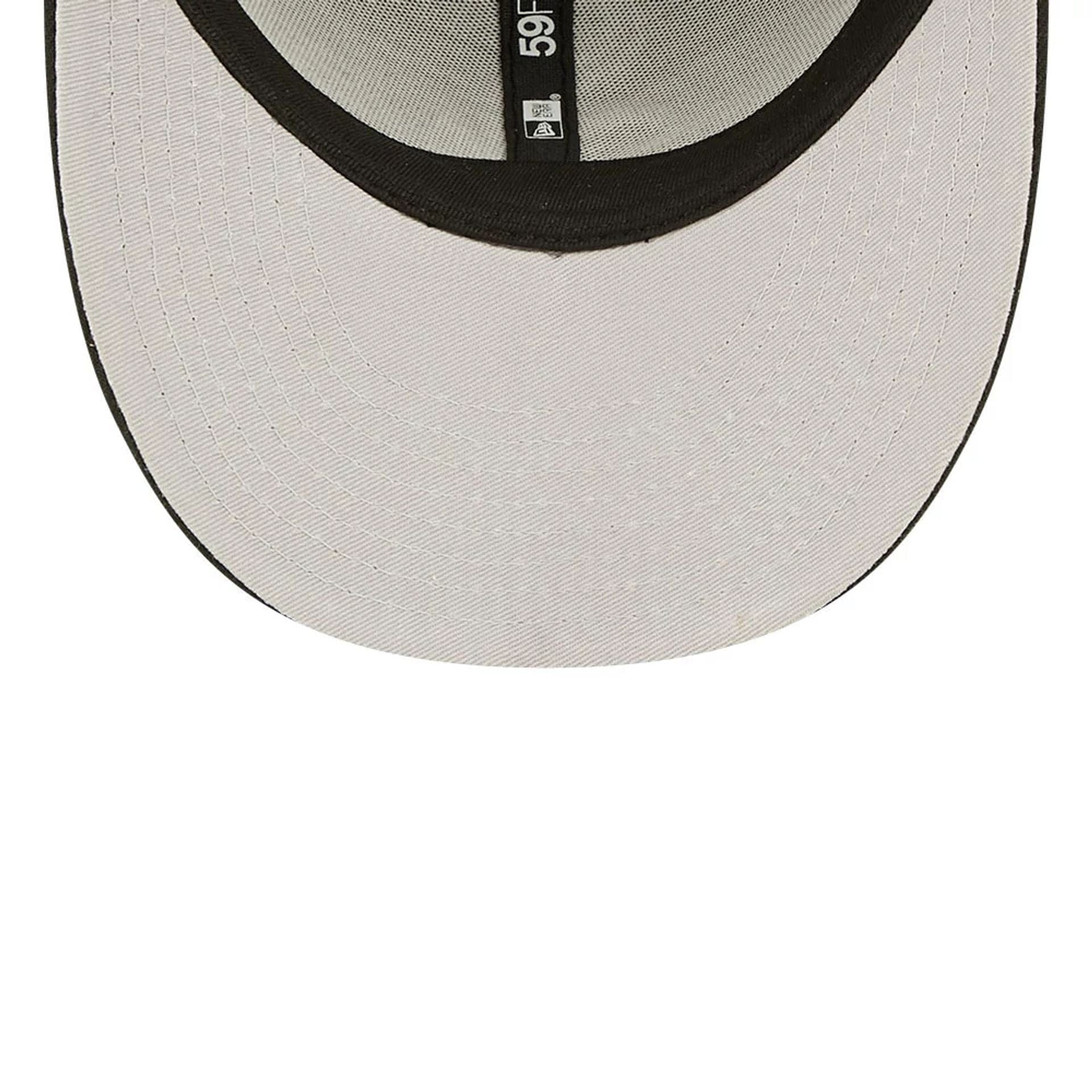 Pictured is this Chicago White Sox Black Low Profile 59FIFTY Fitted Cap 2