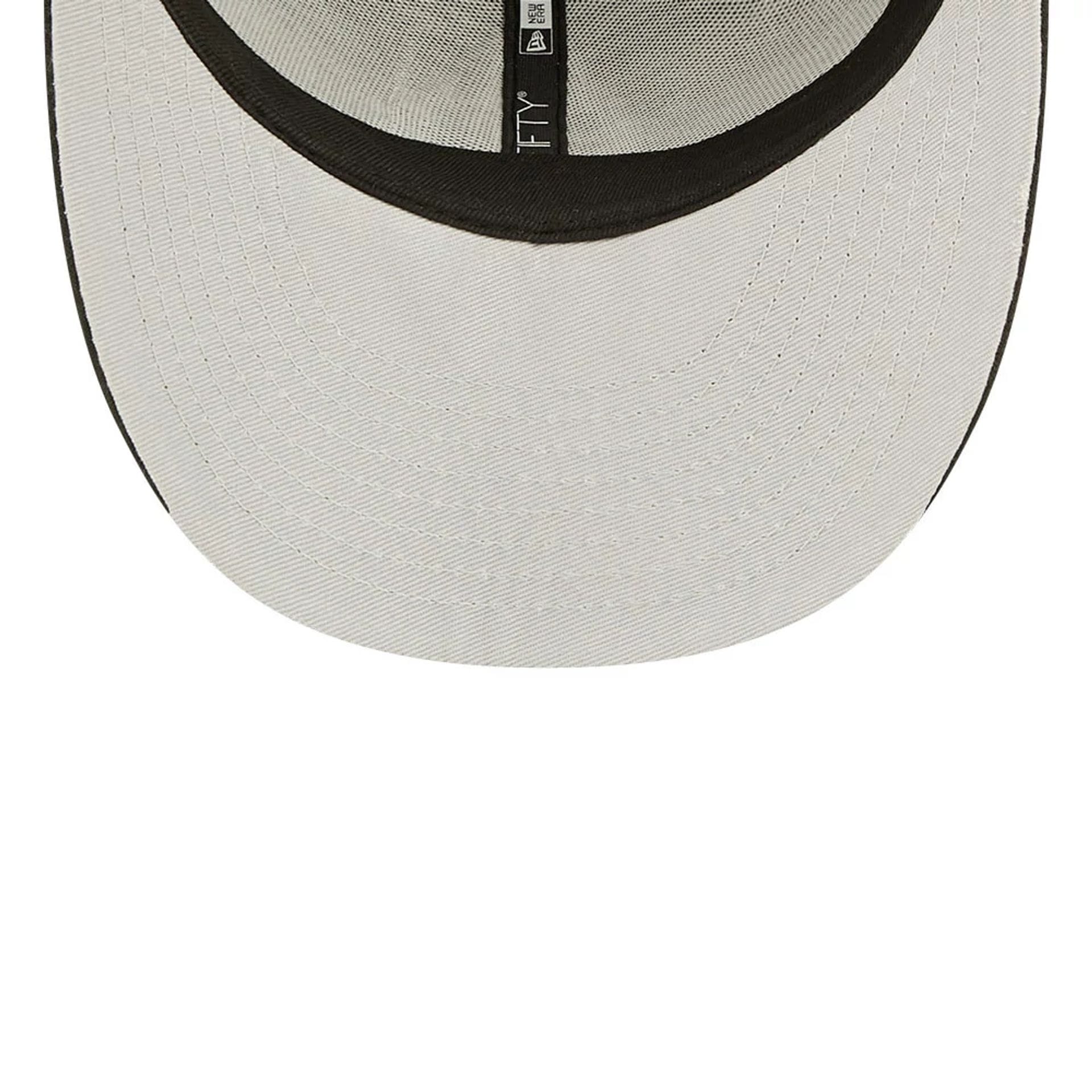 Pictured is this Baltimore Orioles Black Low Profile 59FIFTY Fitted Cap 2
