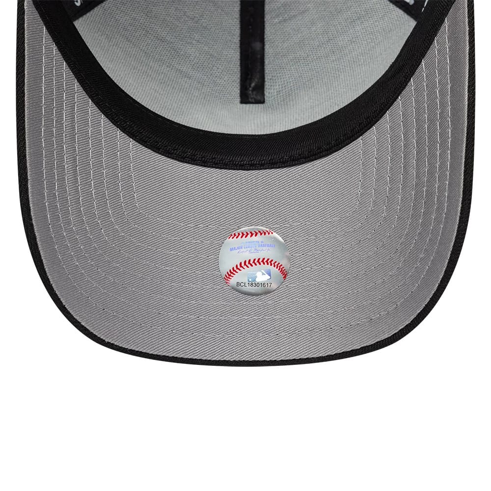 Pictured is this MLB Cooperstown New York Yankees 9FORTY A-Frame cap in black. 2