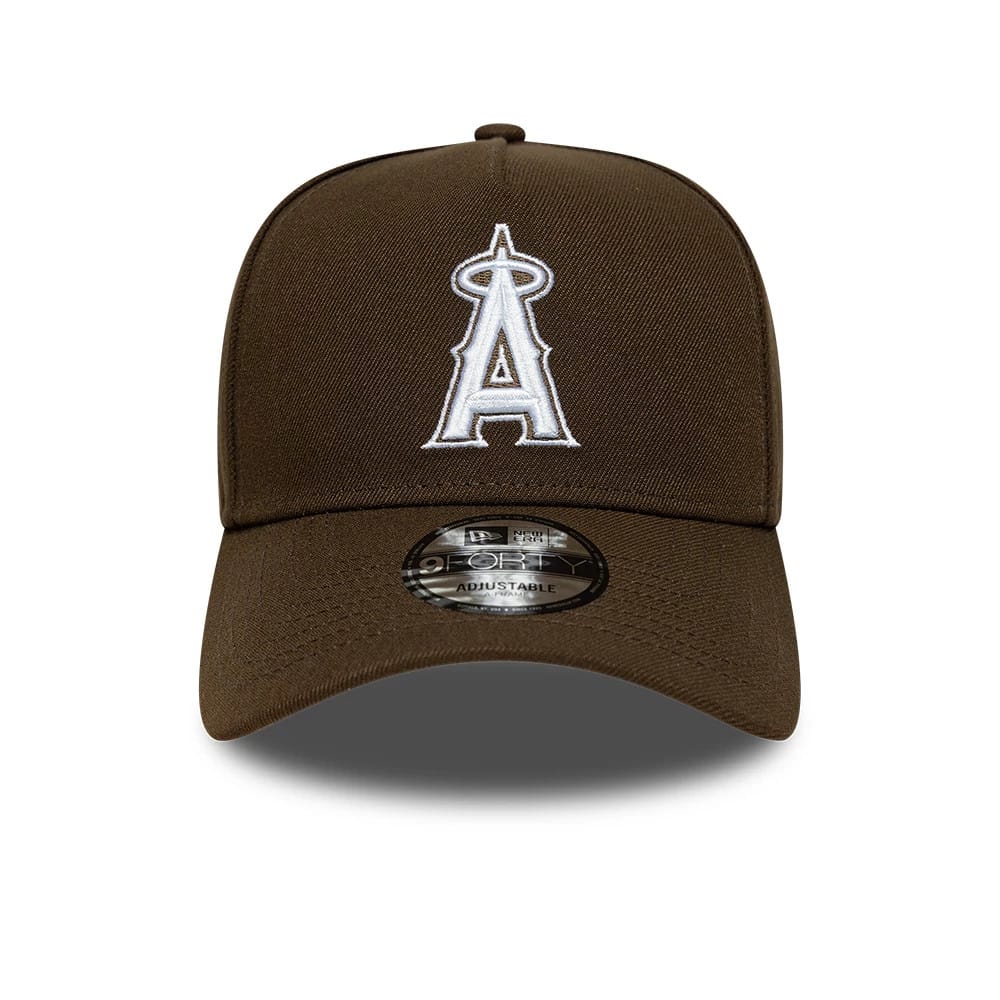 LA Angels MLB Dark Brown New Era 9FORTY A-Frame Adjustable Cap, front view showing the white embroidered A logo with a halo on the structured dark brown crown, complemented by a pre-curved visor and a 9FORTY size sticker.