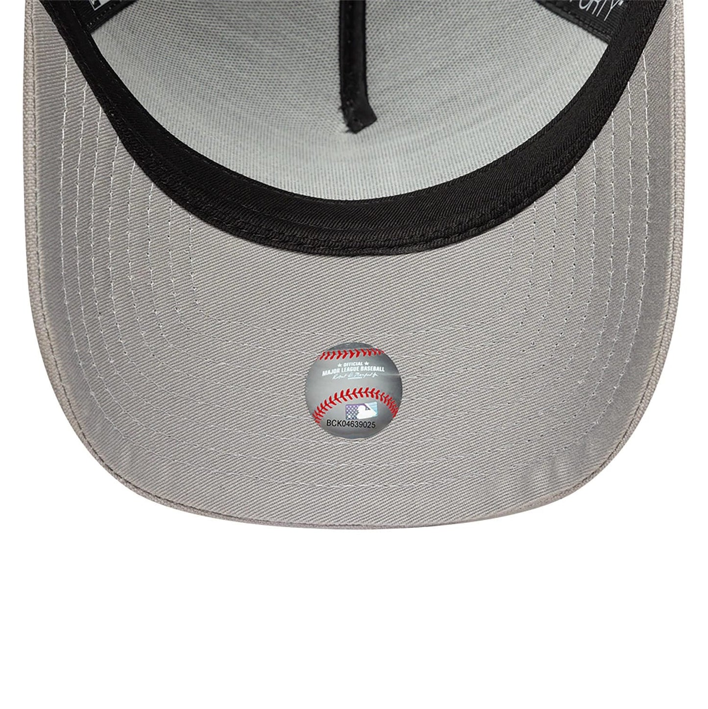 This is a LA Dodgers Grey 9FORTY A-Frame Adjustable Cap 7