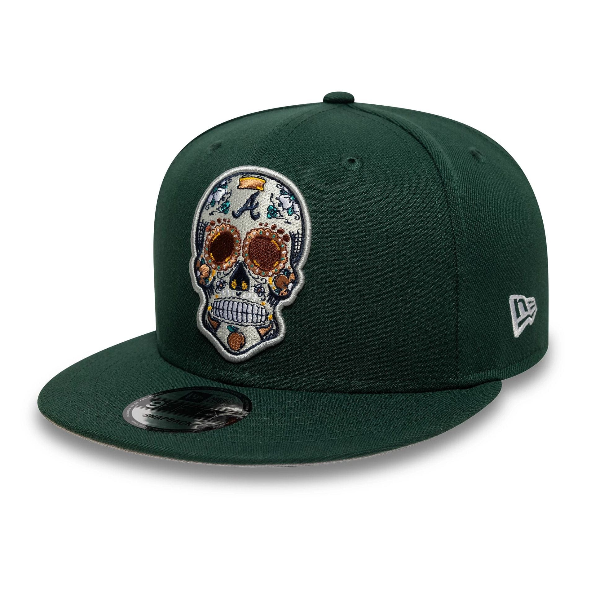 This is a Atlanta Braves MLB Sugar Skull Dark Green 9FIFTY Snapback Adjustable Cap 1