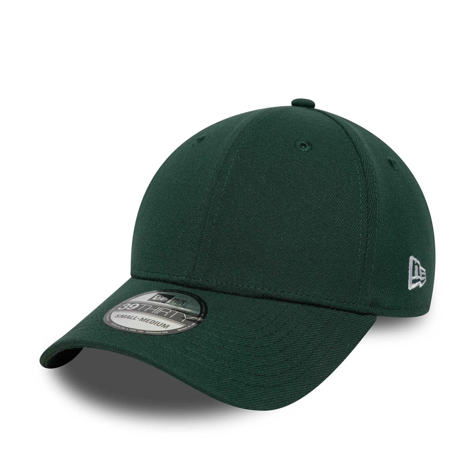 New Era Dark Green 39THIRTY Stretch Fit Cap, three-quarter view showing the structured dark green crown with eyelets and top button, a curved visor with a 39THIRTY size sticker, and the white embroidered New Era flag logo on the left side.