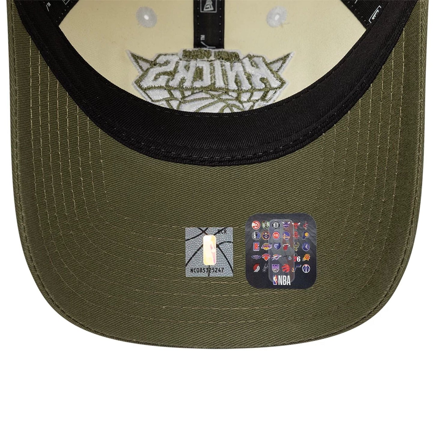 This is a New York Knicks NBA Cream 9TWENTY Adjustable Cap 7