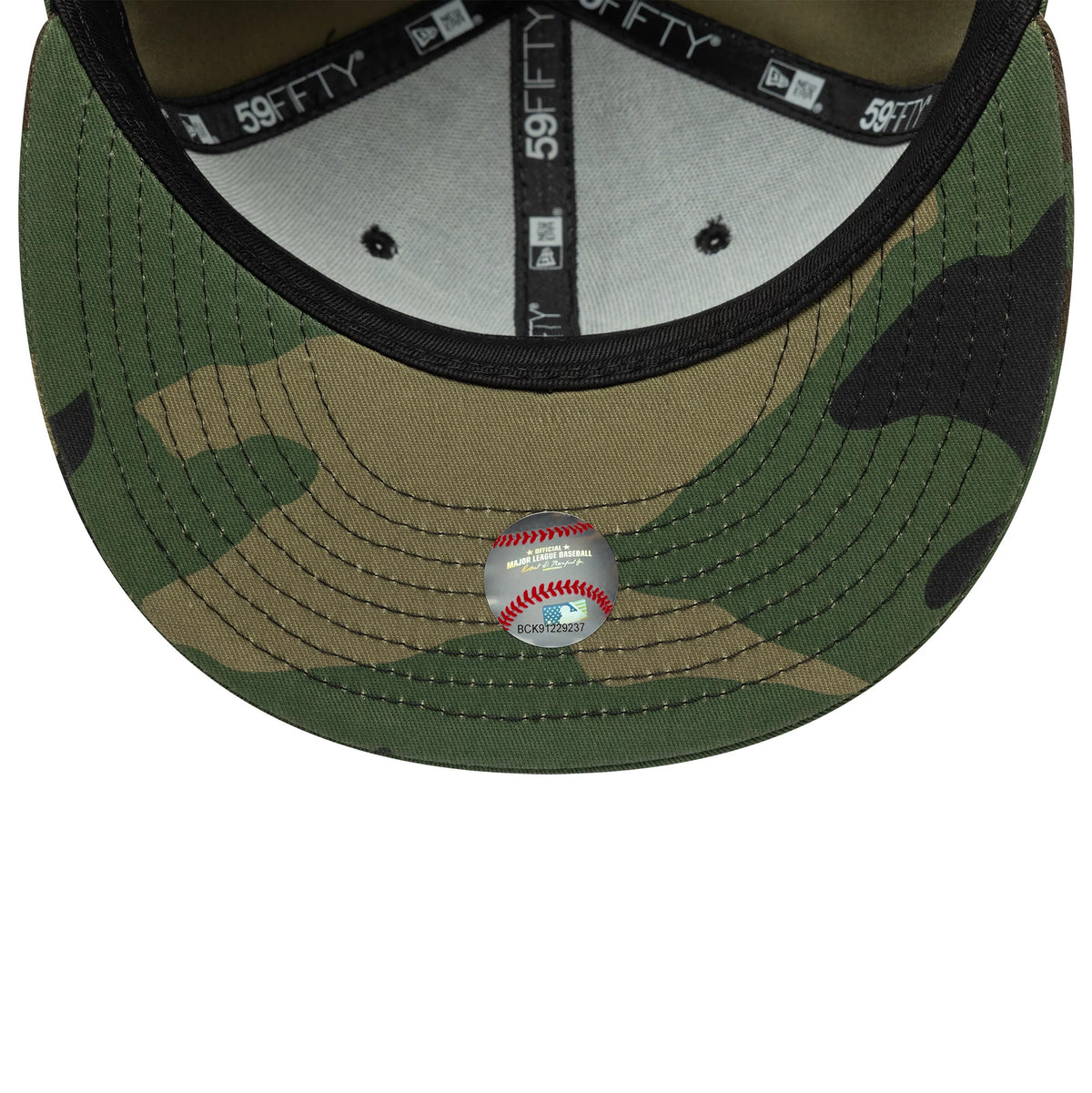 This is a New York Yankees MLB Green Camo 59FIFTY Fitted Cap 7