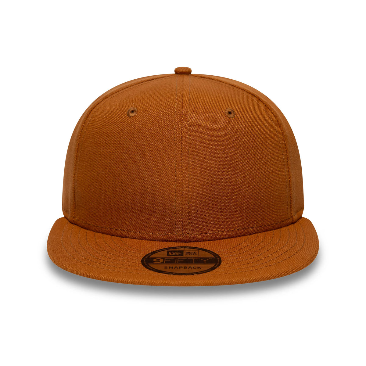 New Era Brown 9FIFTY Snapback Adjustable Cap, front view showing an unadorned brown structured crown with matching eyelets, a flat brown visor, and a black 9FIFTY size sticker displayed centrally on the visor.