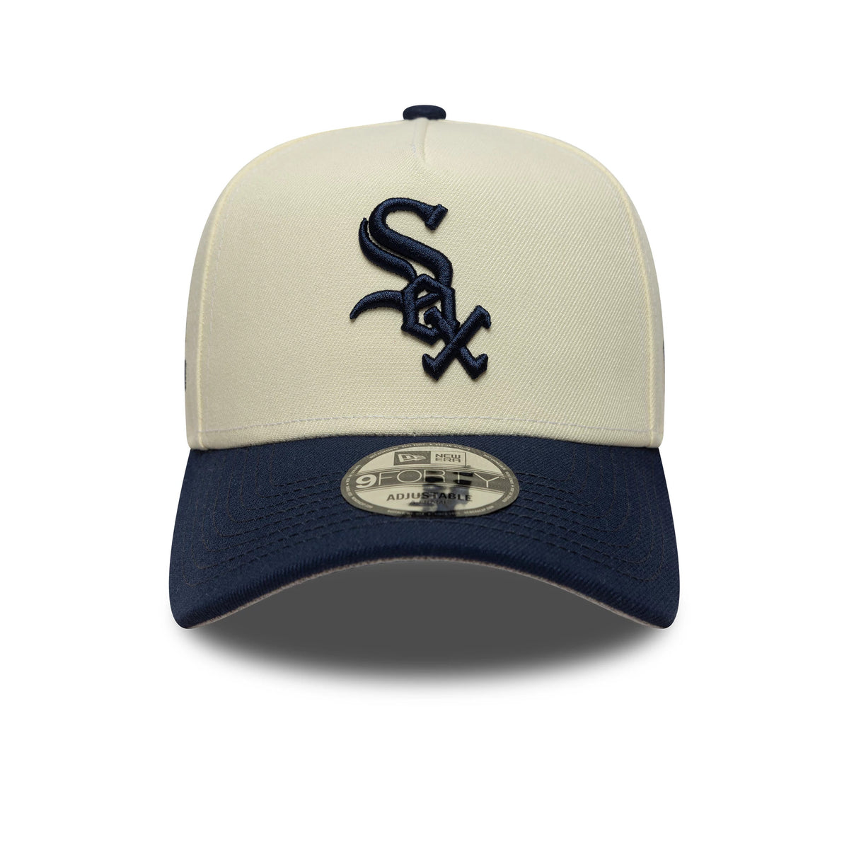 Chicago White Sox MLB Chrome Blue Contrast Cream New Era 9FORTY A-Frame Adjustable Cap, front view showing navy blue embroidered team logo on the structured cream front panels, with a navy curved visor and a 9FORTY size sticker.
