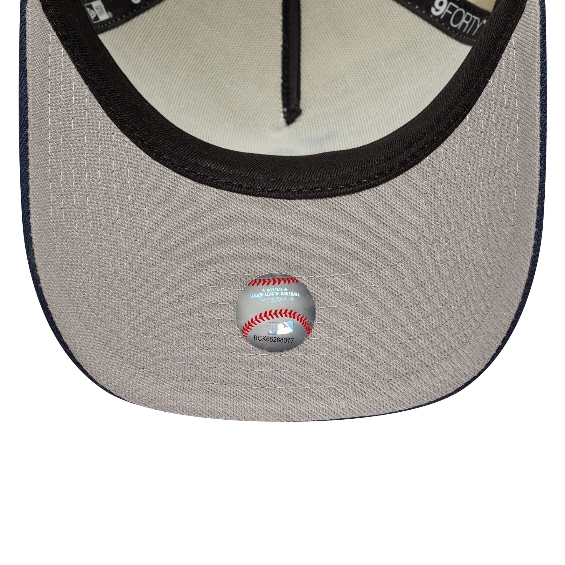 This is a LA Dodgers MLB Chrome Blue Contrast Cream 9FORTY A-Frame Adjustable Cap 2