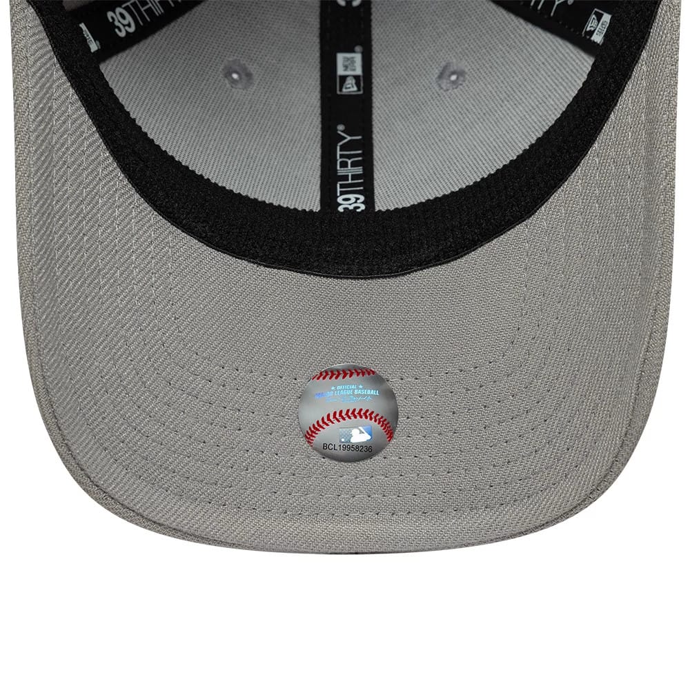 This is a Chicago White Sox MLB Grey 39THIRTY Stretch Fit Cap 7