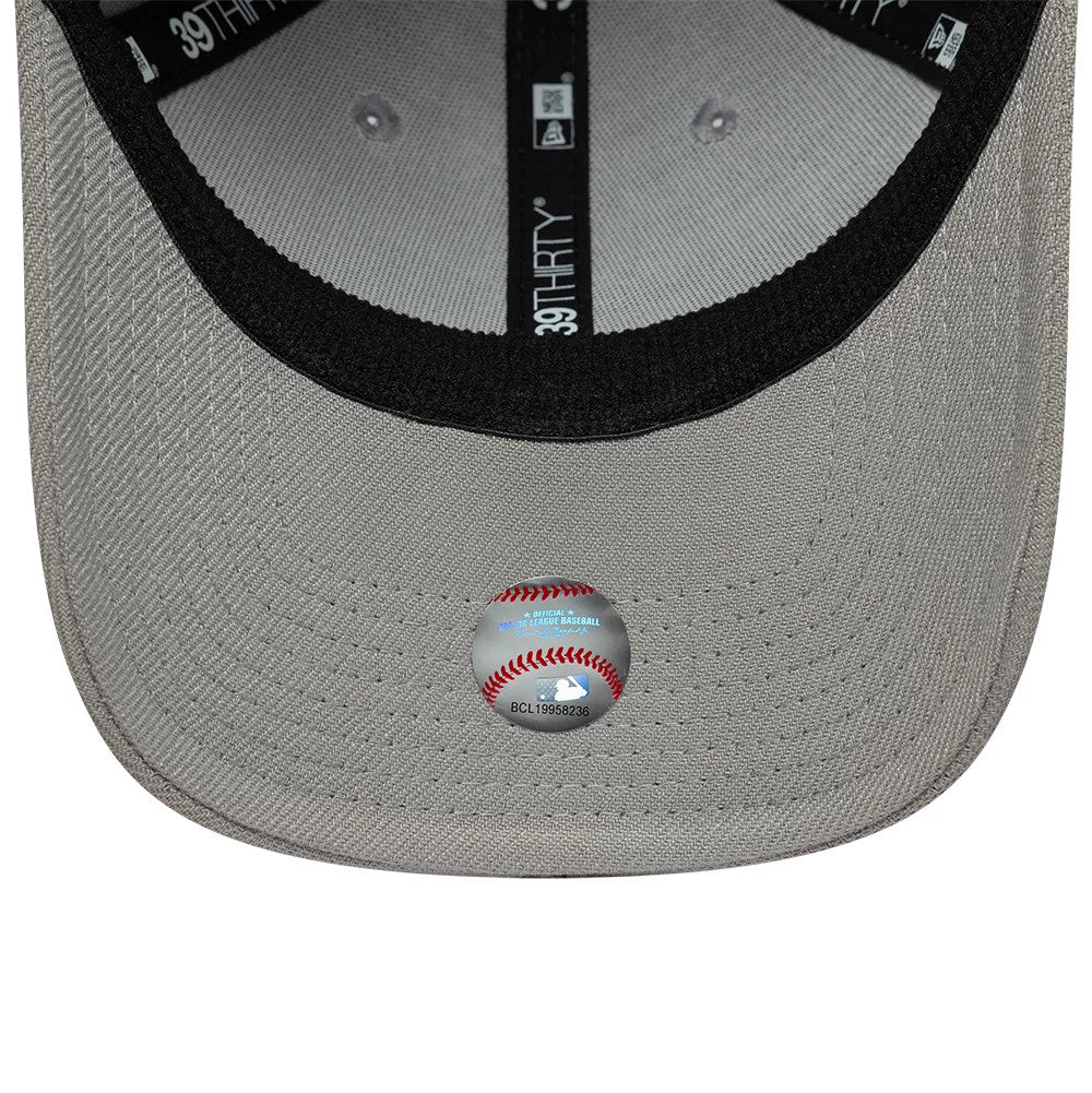 This is a Chicago White Sox MLB Grey 39THIRTY Stretch Fit Cap 7
