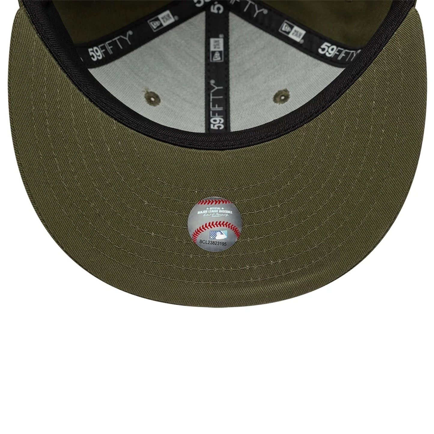 Chicago White Sox MLB Green New Era 59FIFTY Fitted Cap, inside view showing the grey undervisor with a baseball sticker, black taping with 59FIFTY branding, and two eyelets on the structured green crown.